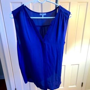 Flowy silk top in purple  size medium!